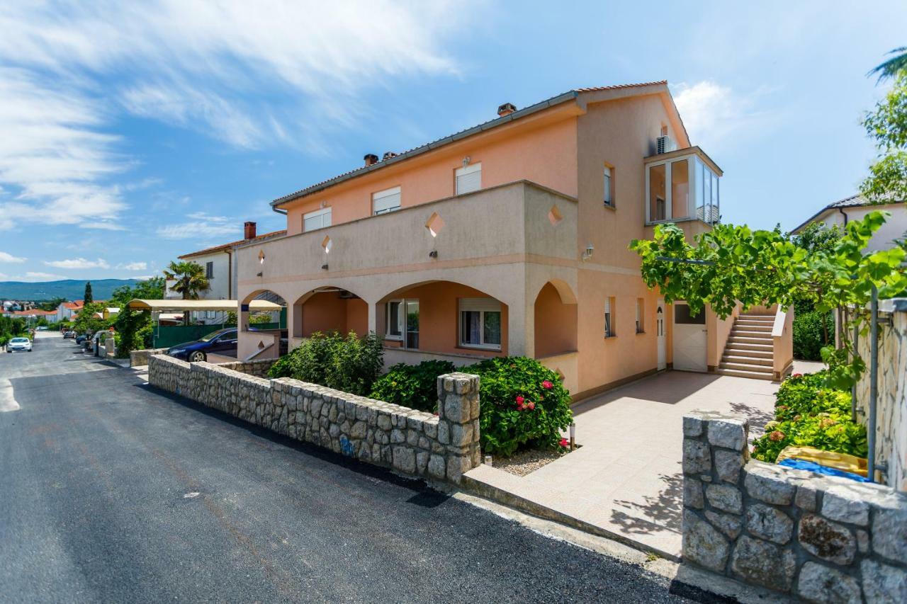 Holiday House Snjezana Krk Town Exterior foto